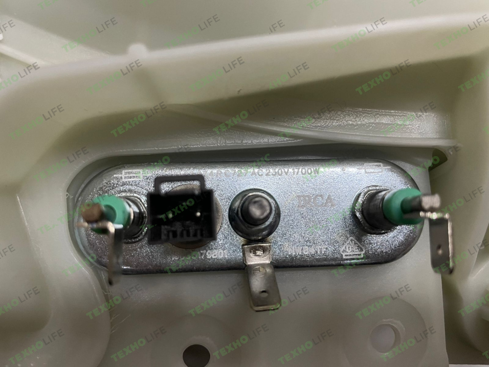 Бак Индезит в сборе C00630550