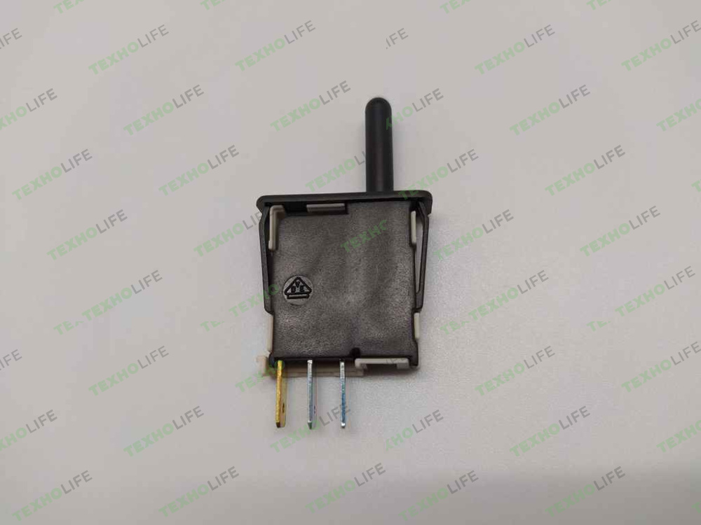 Выключатель света холодильника, Bosch, 00609987, 3 контакта, 1.5см, 0,1А