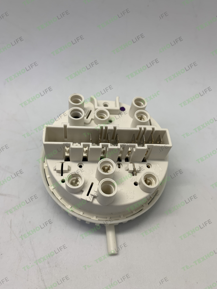 Датчик уровня воды (Прессостат) стиральной машины, Electrolux, 3562320212