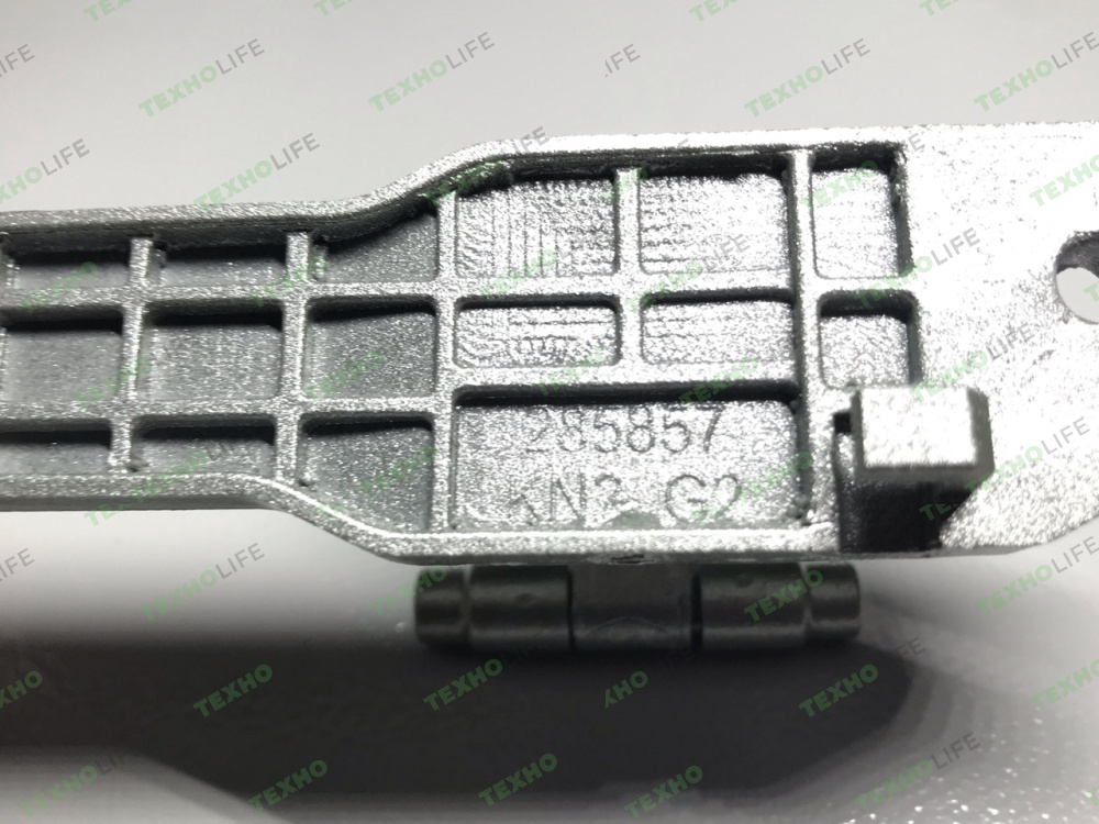 Петля дверцы люка стиральной машины Beko 2858570200
