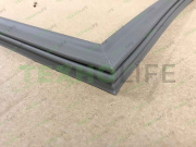 Уплотнитель двери холодильника Indesit, Ariston 720*1110мм, не в паз