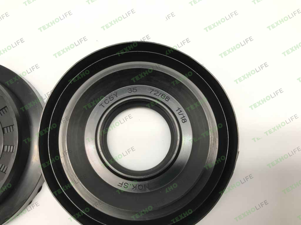 Сальник бака 35*72/88*11/18 NQK